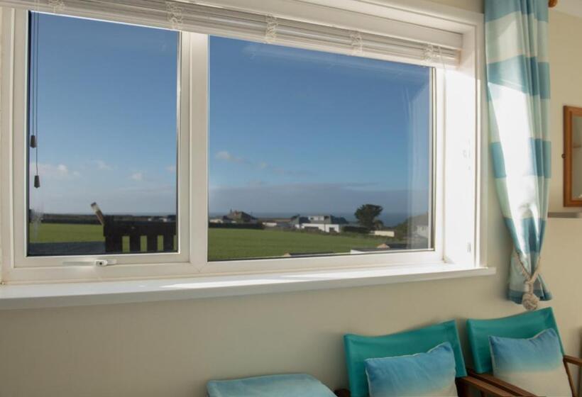 带海景的标准房, Trevarrian Lodge