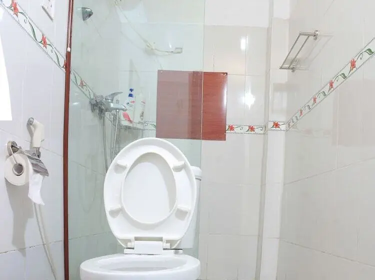 اتاق استاندارد چهار تخته, Tuan Ngoc