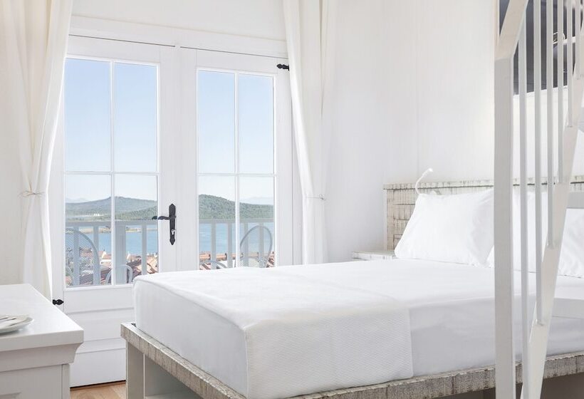 スタンダードトリプルルーム, Cunda Pur Beyaz