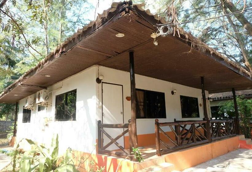 בקתה דלוקס, Pakmeng Resort