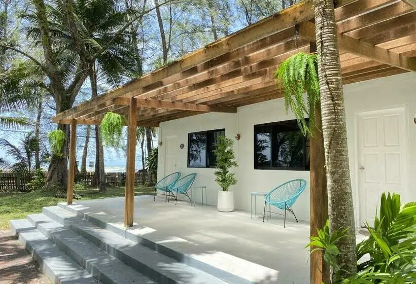 オーシャンビューのスタンダードバンガロー, Pakmeng Resort
