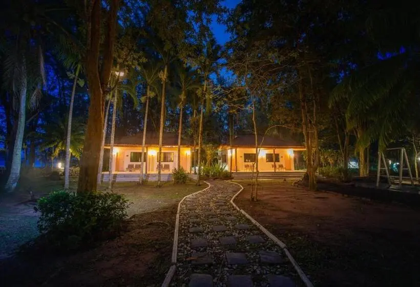 オーシャンビューのスタンダードバンガロー, Pakmeng Resort