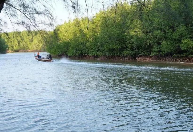 スタンダードバンガロー, Pakmeng Resort