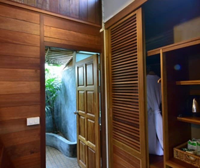 Вилла 3 Спальни, Rice Farm Villa Suratthani