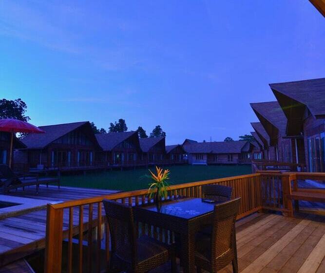 Вилла 3 Спальни, Rice Farm Villa Suratthani