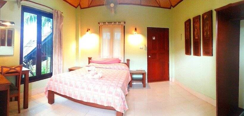 스탠다드 룸, Shanti Lodge Phuket