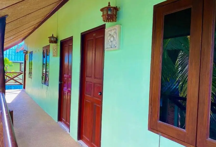 スタンダードルーム, Shanti Lodge Phuket