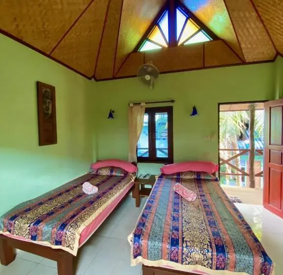 スタンダードルーム, Shanti Lodge Phuket
