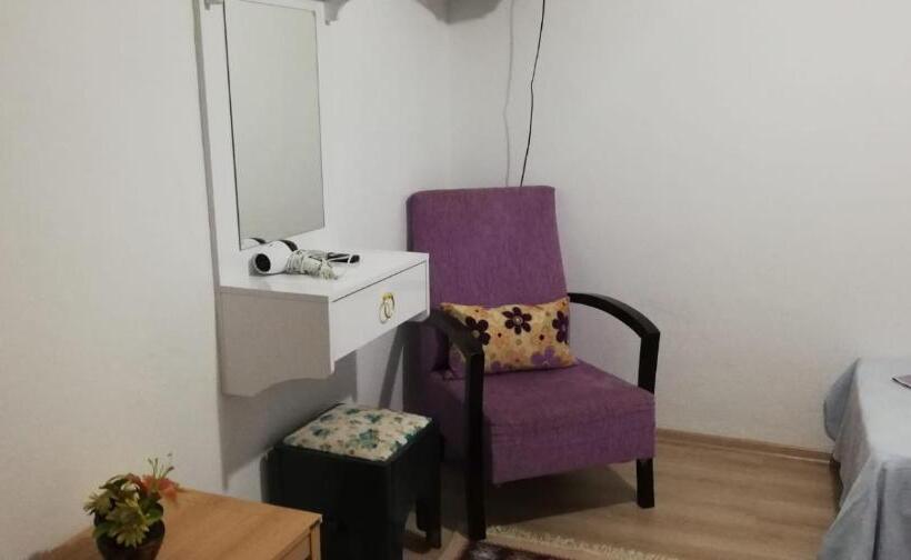 浴室共有ファミリールーム, Mavi Pansiyon