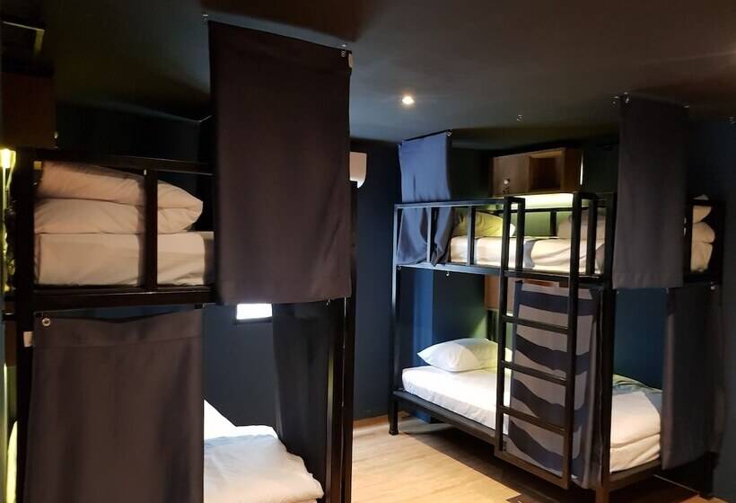 공동 객실, Borbaboom Phuket Poshtel & Hostel