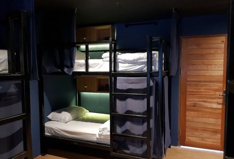공동 객실, Borbaboom Phuket Poshtel & Hostel