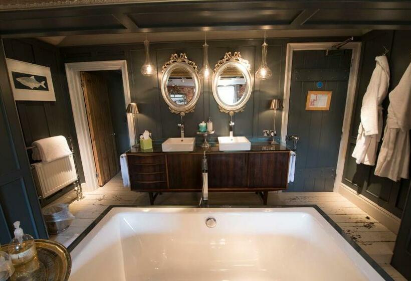 高级套房, The Five Bells Inn