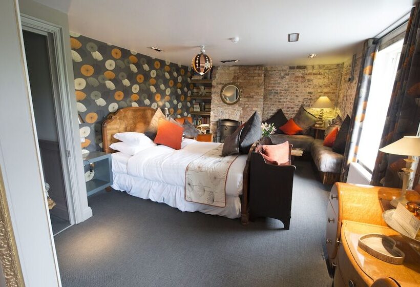 סוויטת סופריור, The Five Bells Inn