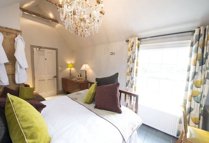 סוויטה, The Five Bells Inn