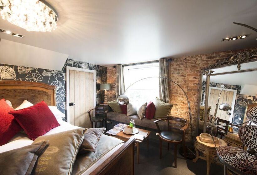 수피리어 스위트, The Five Bells Inn