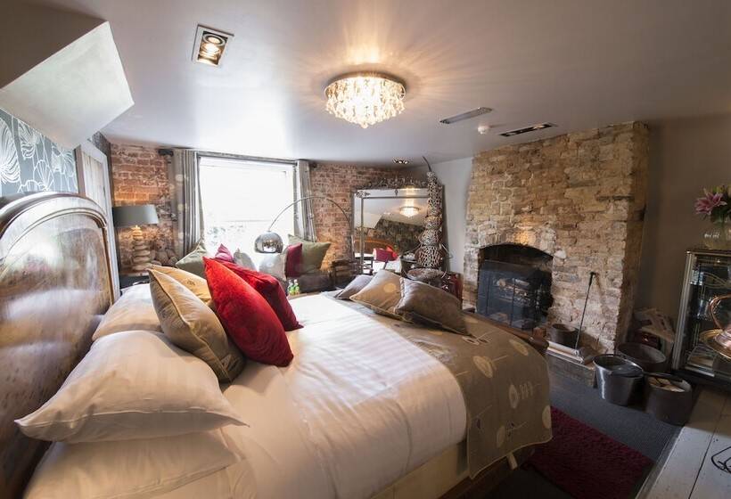 סוויטת סופריור, The Five Bells Inn