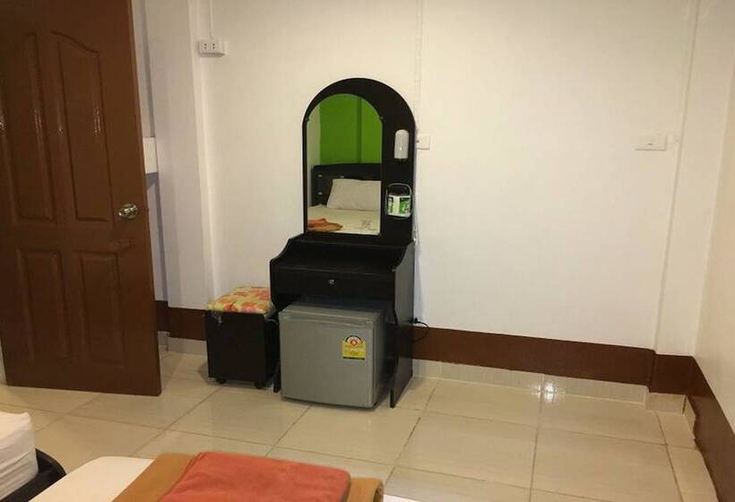 Quarto Estandar, Lucky Guest House