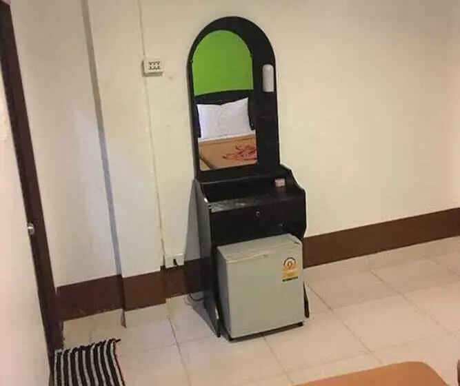 Quarto Triplo Standart, Lucky Guest House