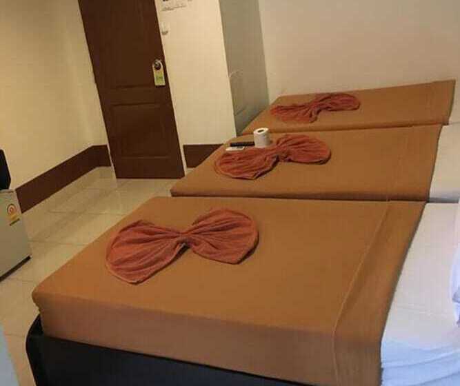 Номер Стандарт Трехместный, Lucky Guest House