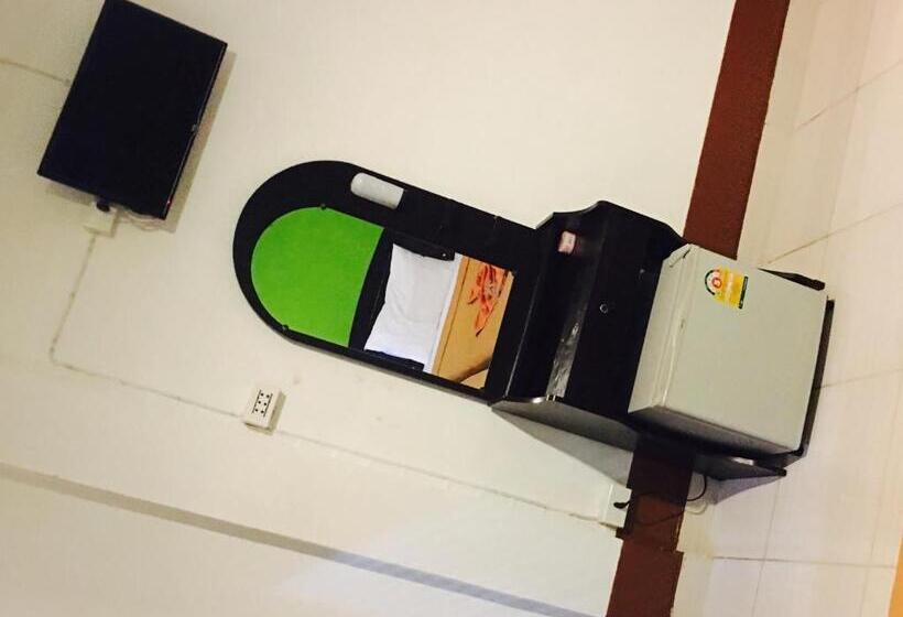 Quarto Deluxe Individual, Lucky Guest House