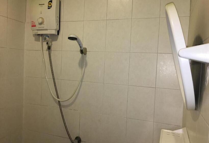 Quarto Deluxe Individual, Lucky Guest House