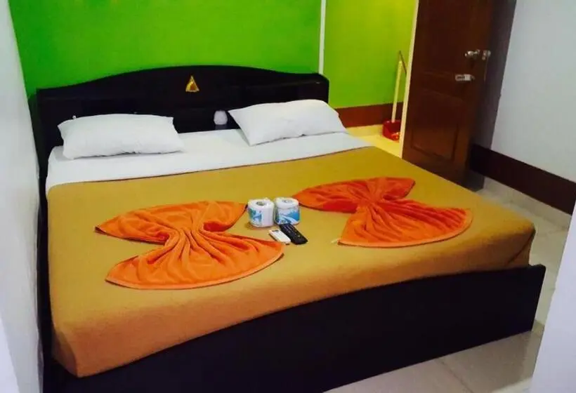 Quarto deluxe, Lucky Guest House