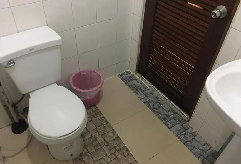 Quarto Triplo Deluxe, Lucky Guest House