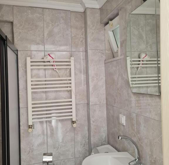 经济房, Agva Temmuz Otel