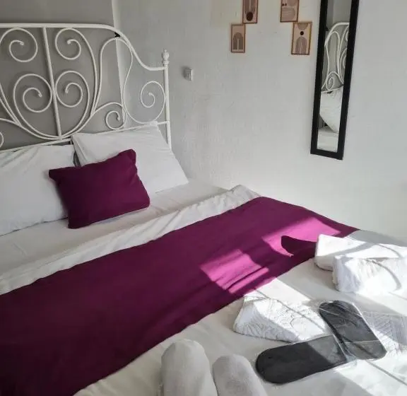 اتاق اکونومی, Agva Temmuz Otel