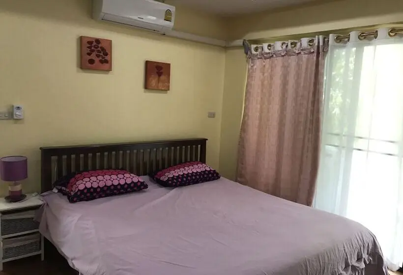 1ベッドルームベーシックアパートメント, Baan Somprasong Apartment Na Jomtien