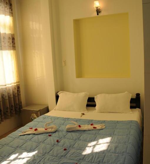 اتاق لوکس, Bien Khoi Mini