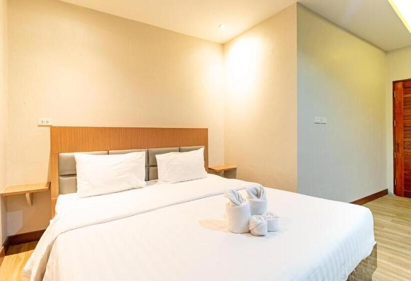 家庭间, Oun Residence