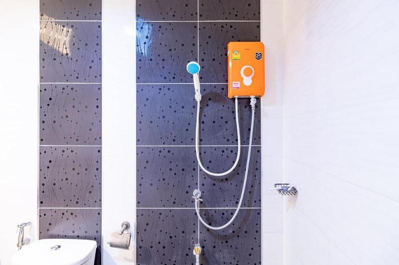 标准间, Oun Residence