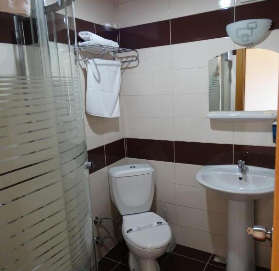 Номер Стандарт Трехместный, Serenti