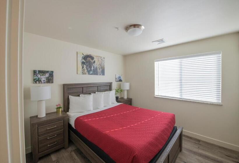 低层单卧公寓, Moab Redcliff Condos