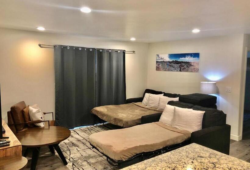 低层单卧公寓, Moab Redcliff Condos