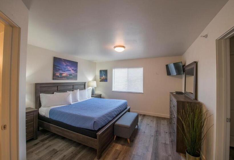آپارتمان 1 خوابه با چشمانداز استخر, Moab Redcliff Condos
