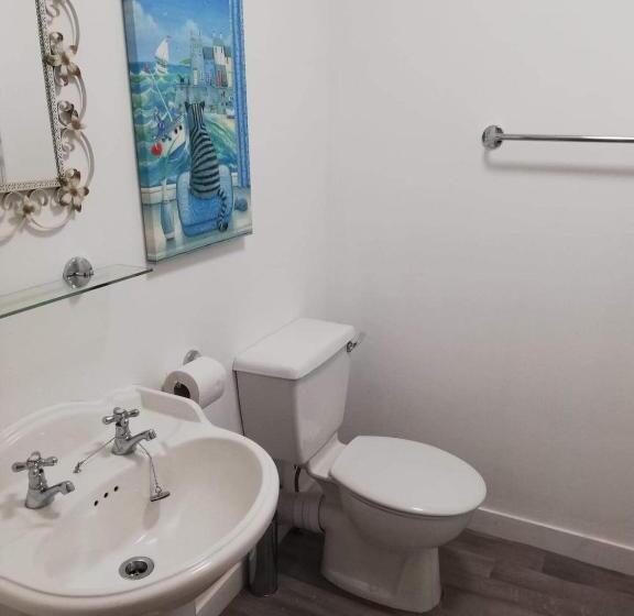 اتاق خانوادگی, The Dunning