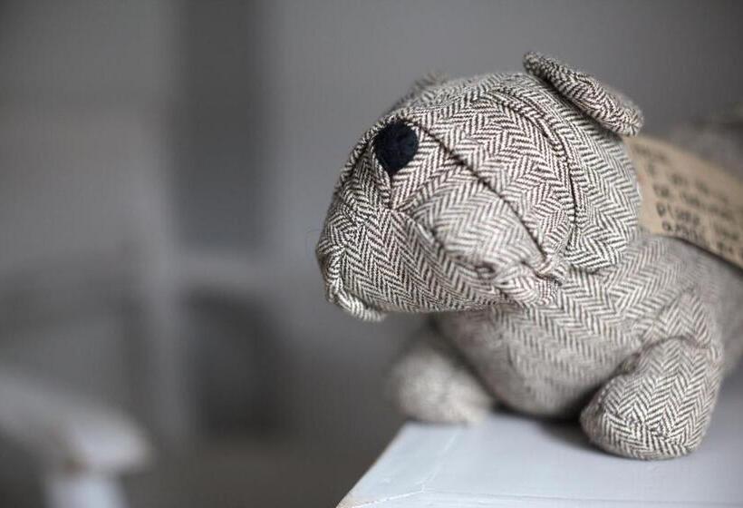 غرفة سوبيريور, The Westgate