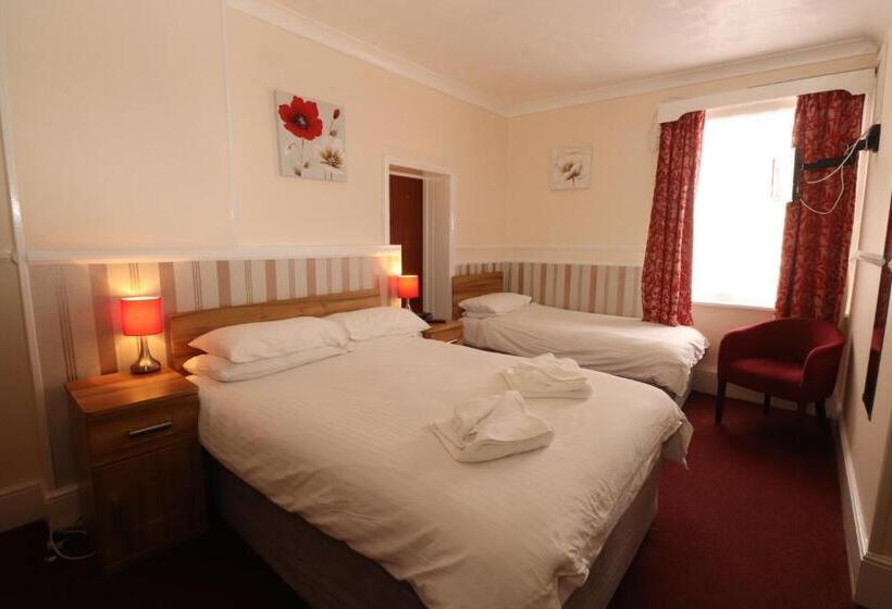 חדר קלאסי לשלושה, Daish S