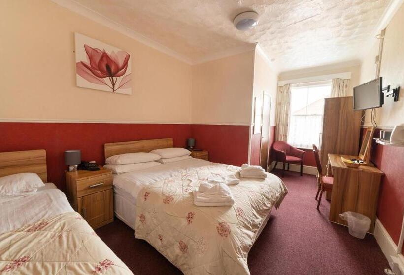 חדר קלאסי לשלושה, Daish S