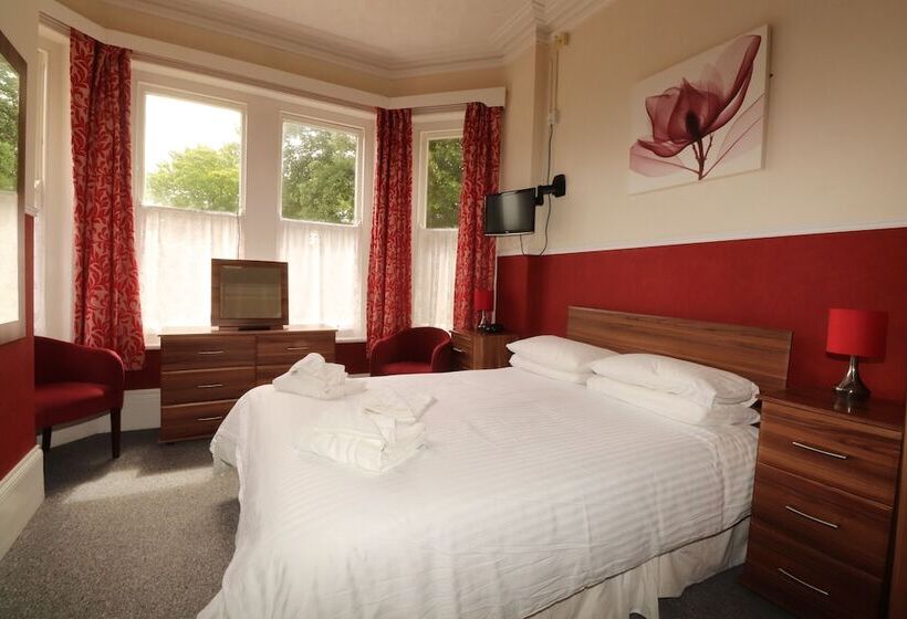 חדר משפחתי נוף לגינה, Daish S