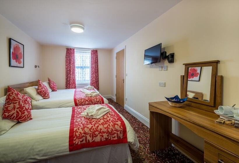 חדר קלאסי לשלושה, Daish S