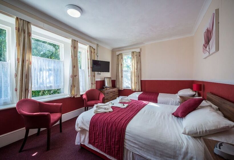 חדר קלאסי לשלושה, Daish S