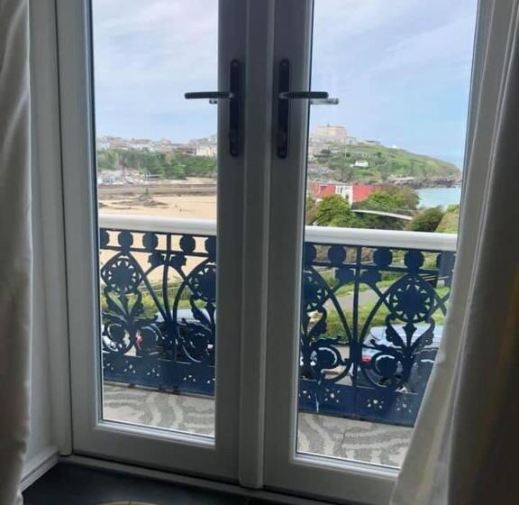 Chambre Supérieure Lit King Size, Lazy Waves Boutique B&b