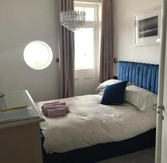 オーシャンビュースタンダードルームバルコニー付き, Lazy Waves Boutique B&b