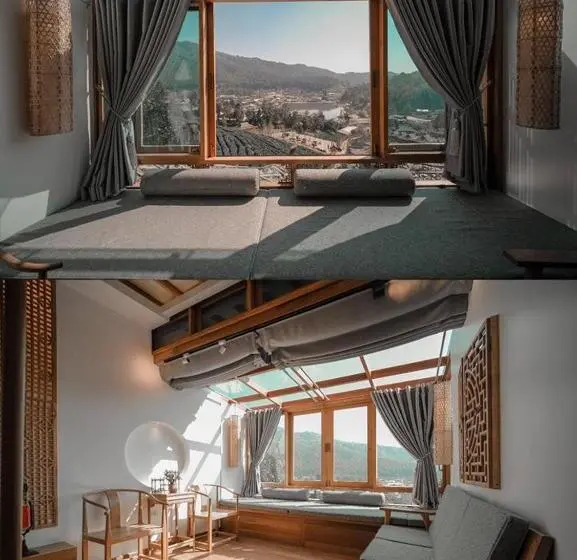 Suite with lake view, Lee Wine Ruk Thai Resort