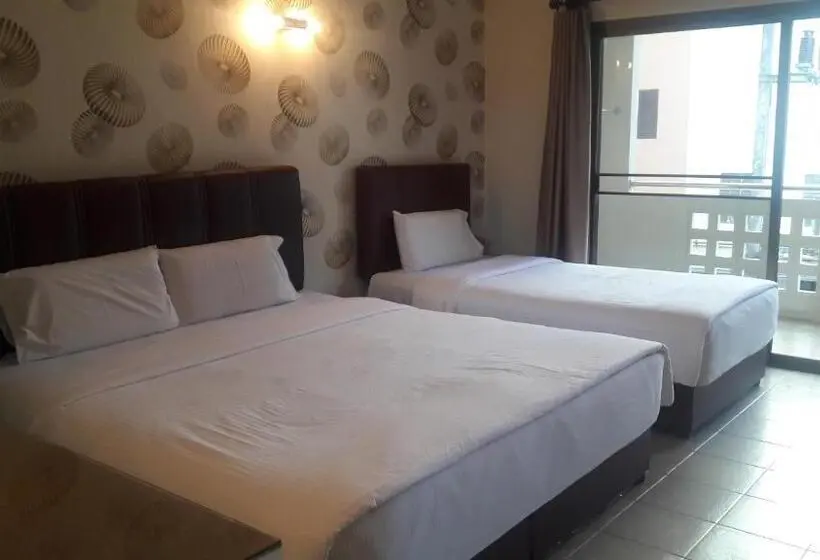 Standard Triple Room with Terrace, Mana Residence