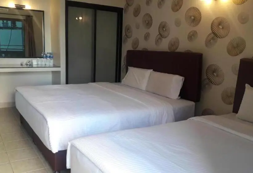 Standard Triple Room with Terrace, Mana Residence