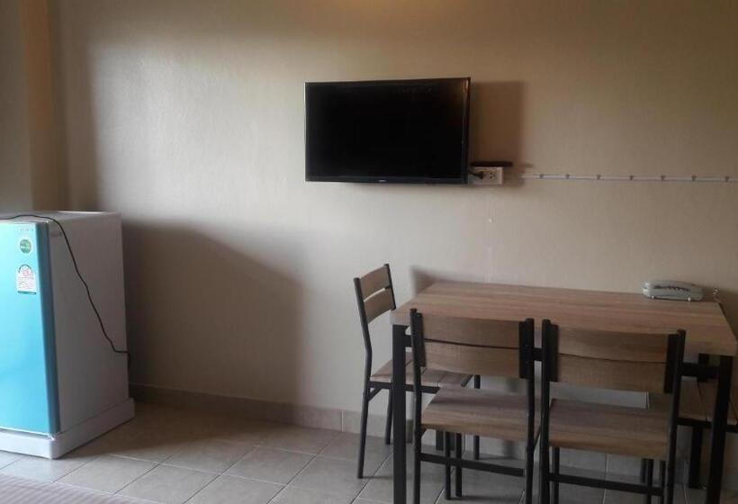 חדר סטנדרט לשלושה עם טרסה, Mana Residence